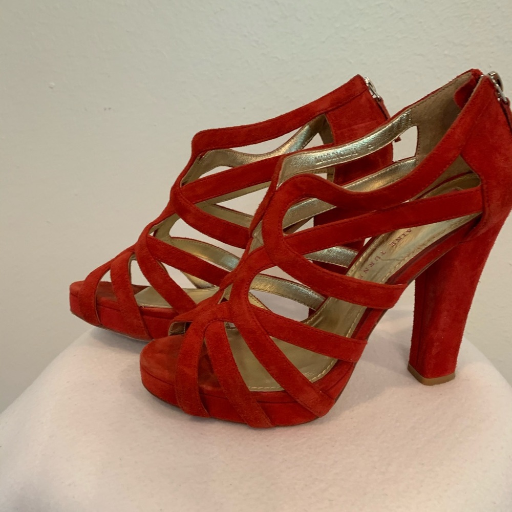 Elaine Turner Red Suede Heels